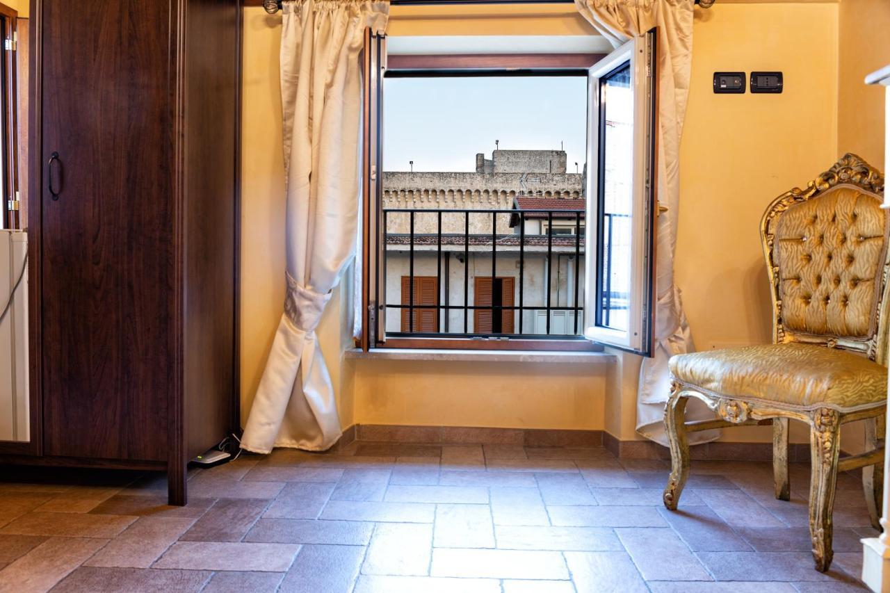 B&B Casa Fusco 丰迪 外观 照片